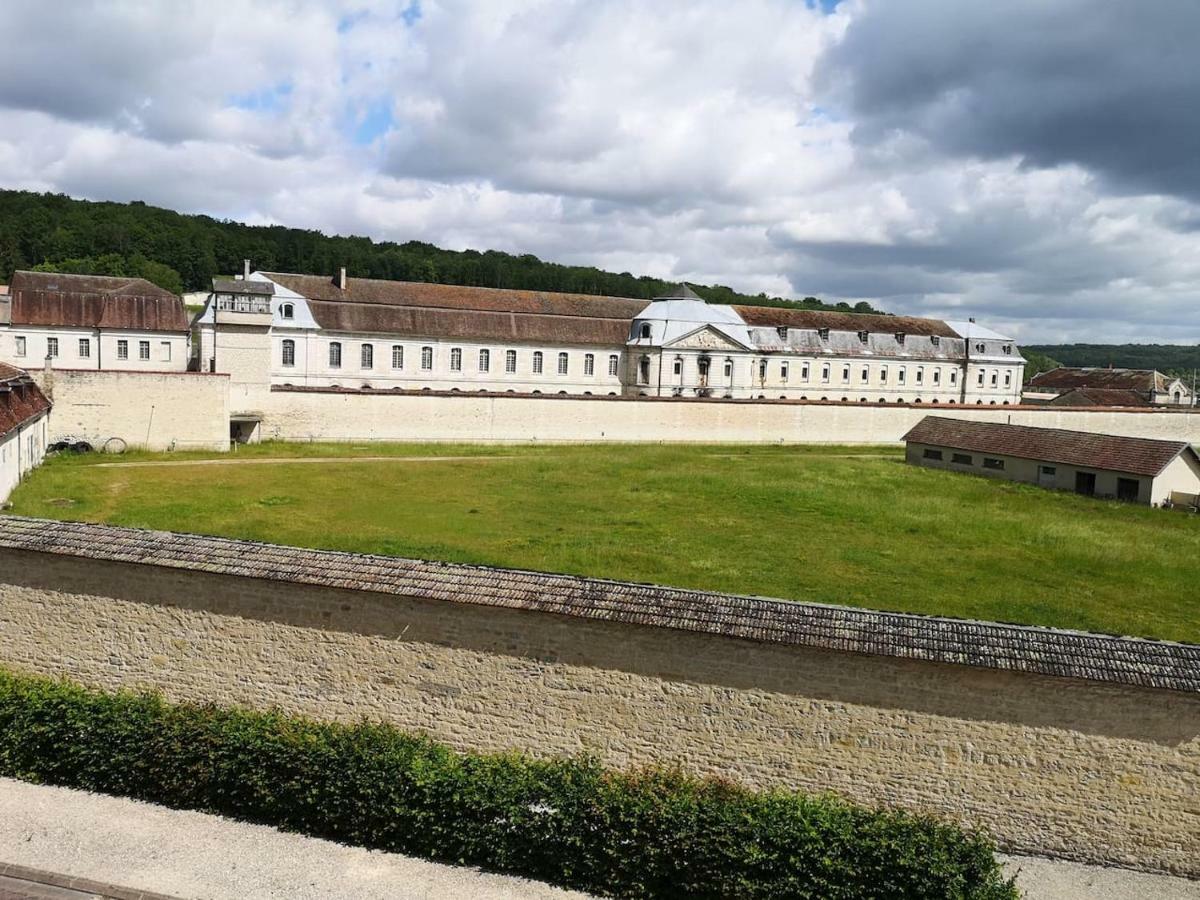 Maison Familiale De L Abbaye Clairvaux Екстериор снимка